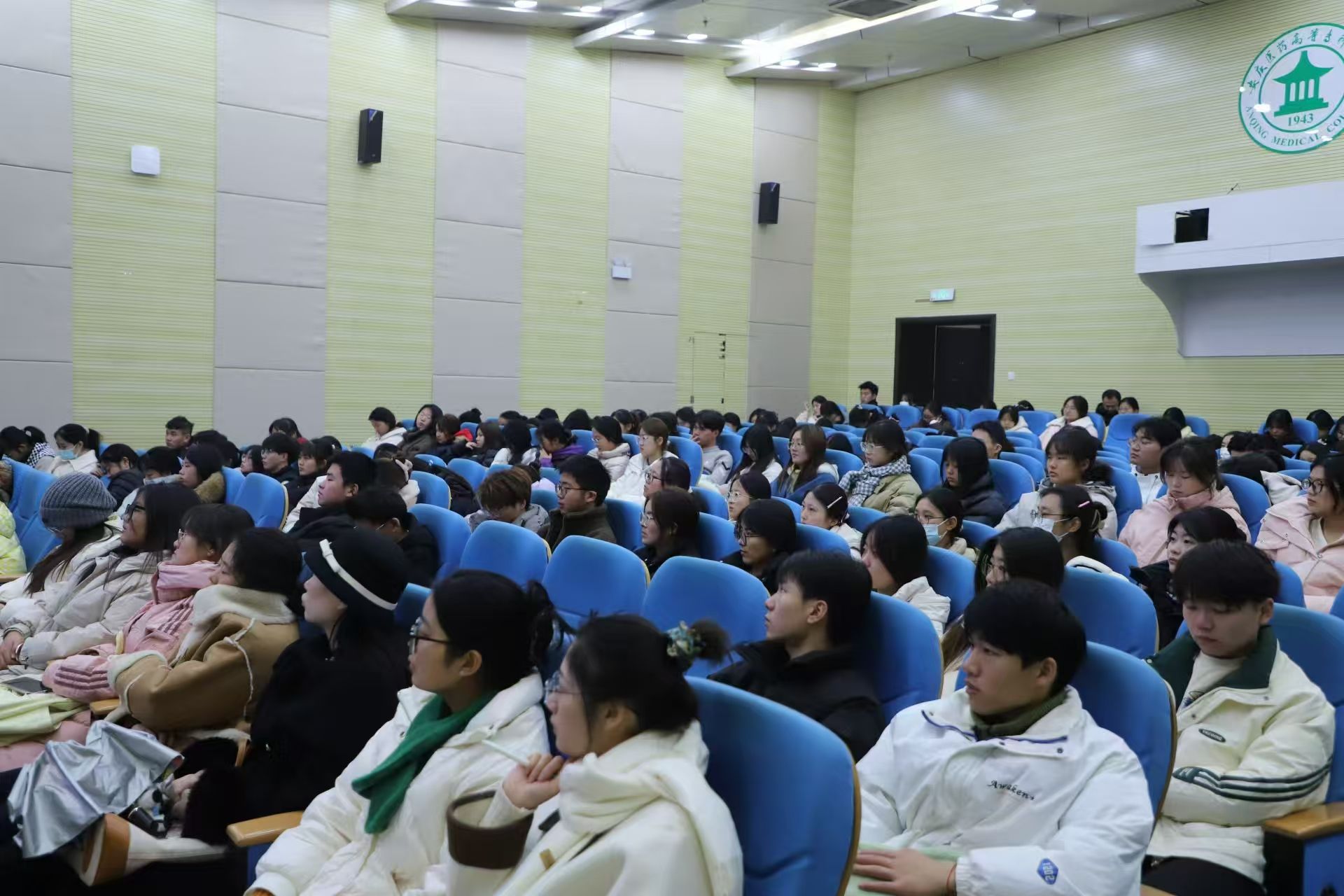 ���ŵ�����Ϸע����38�ʽ�